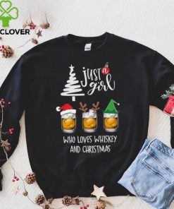 Whiskey Santa Hat Merry Xmas – Just a girl who loves whiskey and christmas Shirt