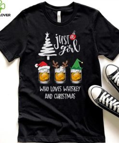 Whiskey Santa Hat Merry Xmas – Just a girl who loves whiskey and christmas Shirt