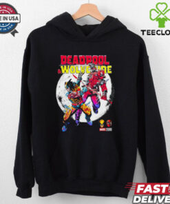 Wolverine vs. Deadpool comic graphic shirt