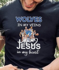 Wolves in my veins Jesus in my heart signatures shirt