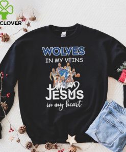 Wolves in my veins Jesus in my heart signatures hoodie, sweater, longsleeve, shirt v-neck, t-shirt