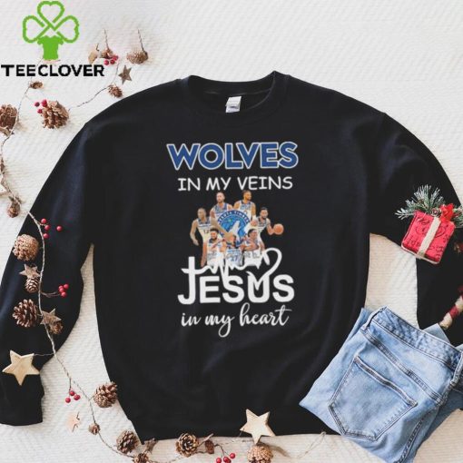 Wolves in my veins Jesus in my heart signatures hoodie, sweater, longsleeve, shirt v-neck, t-shirt