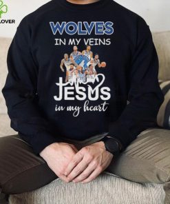 Wolves in my veins Jesus in my heart signatures hoodie, sweater, longsleeve, shirt v-neck, t-shirt