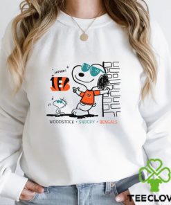 Woodstock Snoopy Bengals hoodie, sweater, longsleeve, shirt v-neck, t-shirt,sweater