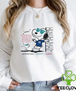 Woodstock Snoopy Giant hoodie, sweater, longsleeve, shirt v-neck, t-shirt,sweater