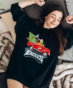 Happy Merry Christmas The Grinch drive a car Philadelphia Eagles football logo flag gift shirt