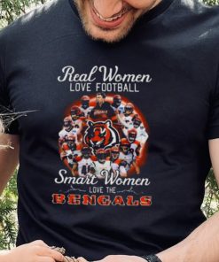 Real women love baseball smart women love the Cincinnati Bengals signatures 2022 hoodie, sweater, longsleeve, shirt v-neck, t-shirt