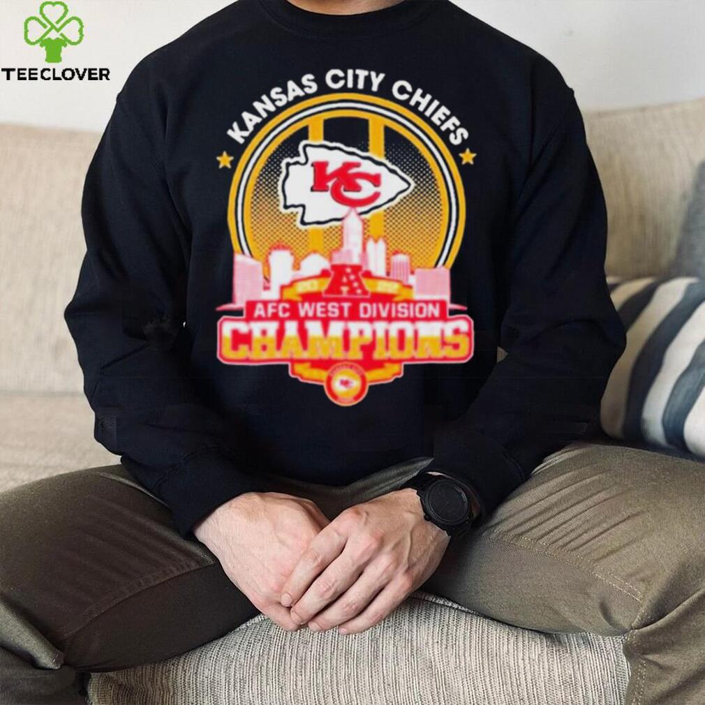 2022 AFC West division champions Kansas City Chiefs skyline shirt