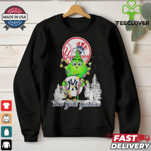 Yankees Shop The Grinch Hug New York Yankees Logo Christmas Shirt