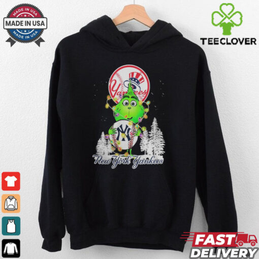 Yankees Shop The Grinch Hug New York Yankees Logo Christmas Shirt