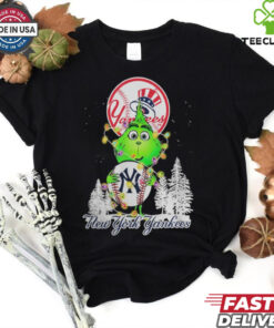 Yankees Shop The Grinch Hug New York Yankees Logo Christmas Shirt