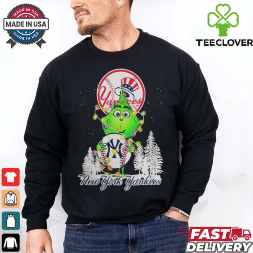 Yankees Shop The Grinch Hug New York Yankees Logo Christmas Shirt