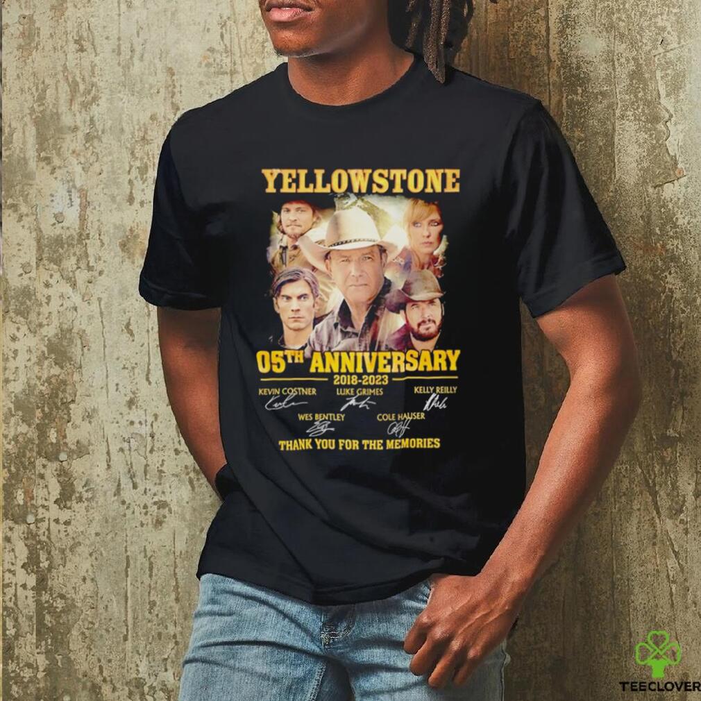 Yellowstone 05th Anniversary 2018 2023 thank you for the memories signatures t shirt Yellowstone 05th Anniversary 2018 2023 thank you for the memories signatures t shirt