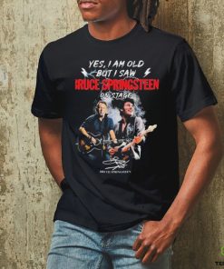 Yes, I Am Old Bruce Springsteen On Stage Signature Shirt 2 Yes, I Am Old Bruce Springsteen On Stage Signature Shirt