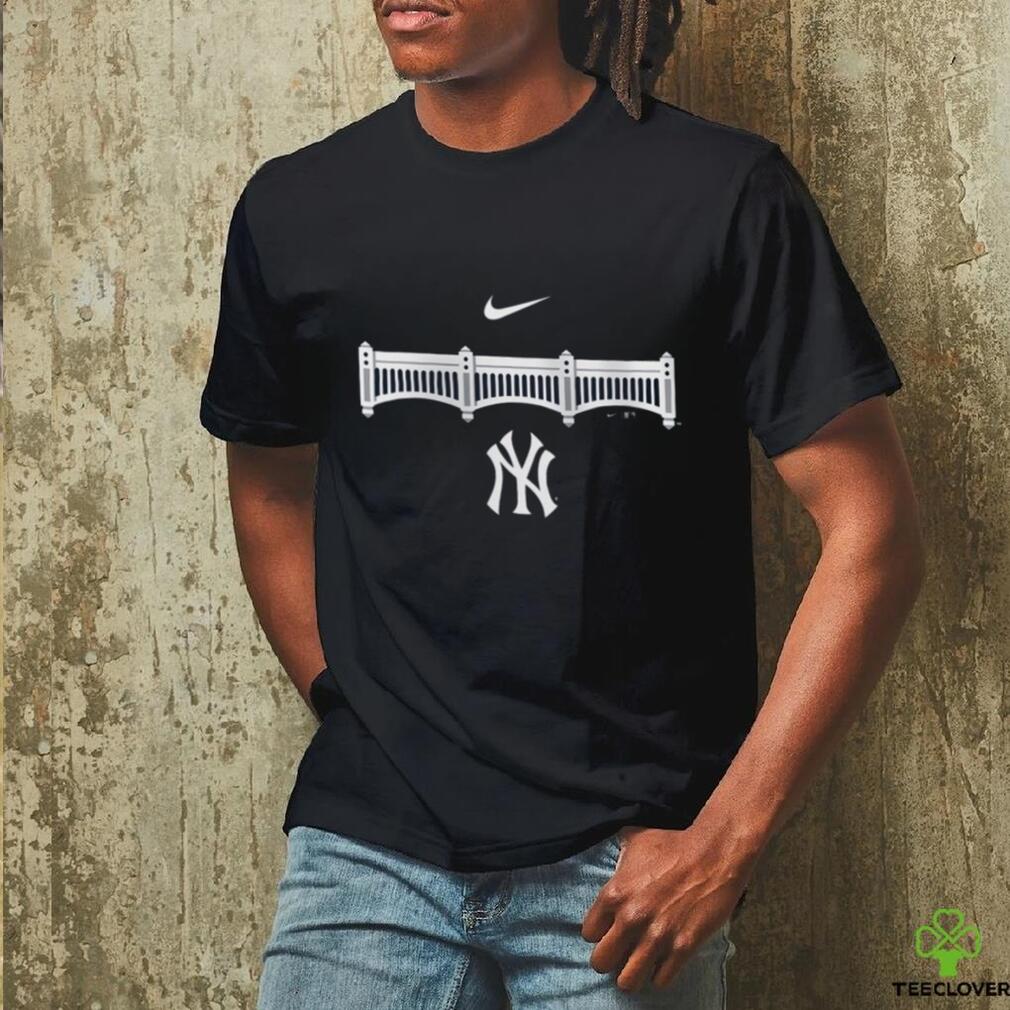 Youth Nike Navy New York Yankees Local T Shirt Youth Nike Navy New York Yankees Local T Shirt