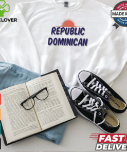 Zack Hample Wearing Republic Dominican Shirt