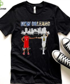 Zion Williamson and Drew Brees New Orleans city skyline signatures shirt d95564 0