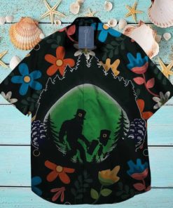 bigfoot alein on st patrick day hawaiian shirt
