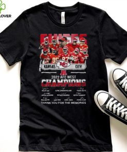 Kansas City Chiefs 2022 AFC West Champions Signatures Players Thank You For The Memories Shirt