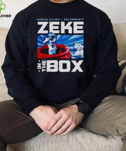 dallas Cowboys Ezekiel Elliott vs Dak Prescott Zeke in a box hoodie, sweater, longsleeve, shirt v-neck, t-shirt