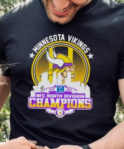 Minnesota Vikings 2022 NFC North Division matchup city skyline Shirt