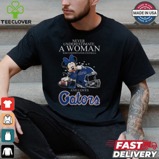 Never Underestimate A Woman Who Understands Football And Loves Florida Gators x Minnie Mouse T Shirt