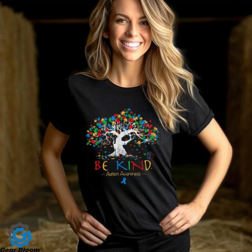 BE KIND AUTISM AWARENESS Classic T Shirt