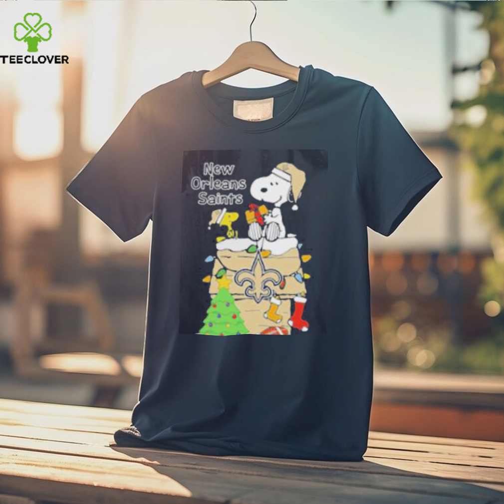 Christmas Snoopy New Orleans Saints Shirt Christmas Snoopy New Orleans Saints Shirt