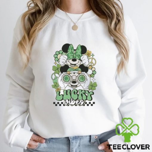 Mickey Minnie licky vibes four leaf clover St Patricks Day hoodie, sweater, longsleeve, shirt v-neck, t-shirt