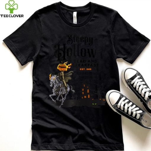 sleepy hollow dead and breakfast Raglan Baseball Tee