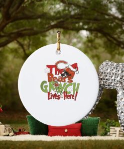 the bears grinch lives here christmas ornament Circle