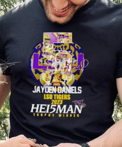 5 Jayden Daniels LSU Tigers 2023 Hei5man trophy winner signature hoodie, sweater, longsleeve, shirt v-neck, t-shirt