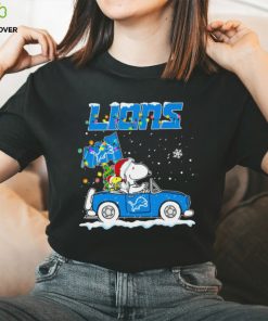 Happy Merry Christmas Snoopy drive a car Detroit Lions logo flag gift hoodie, sweater, longsleeve, shirt v-neck, t-shirt