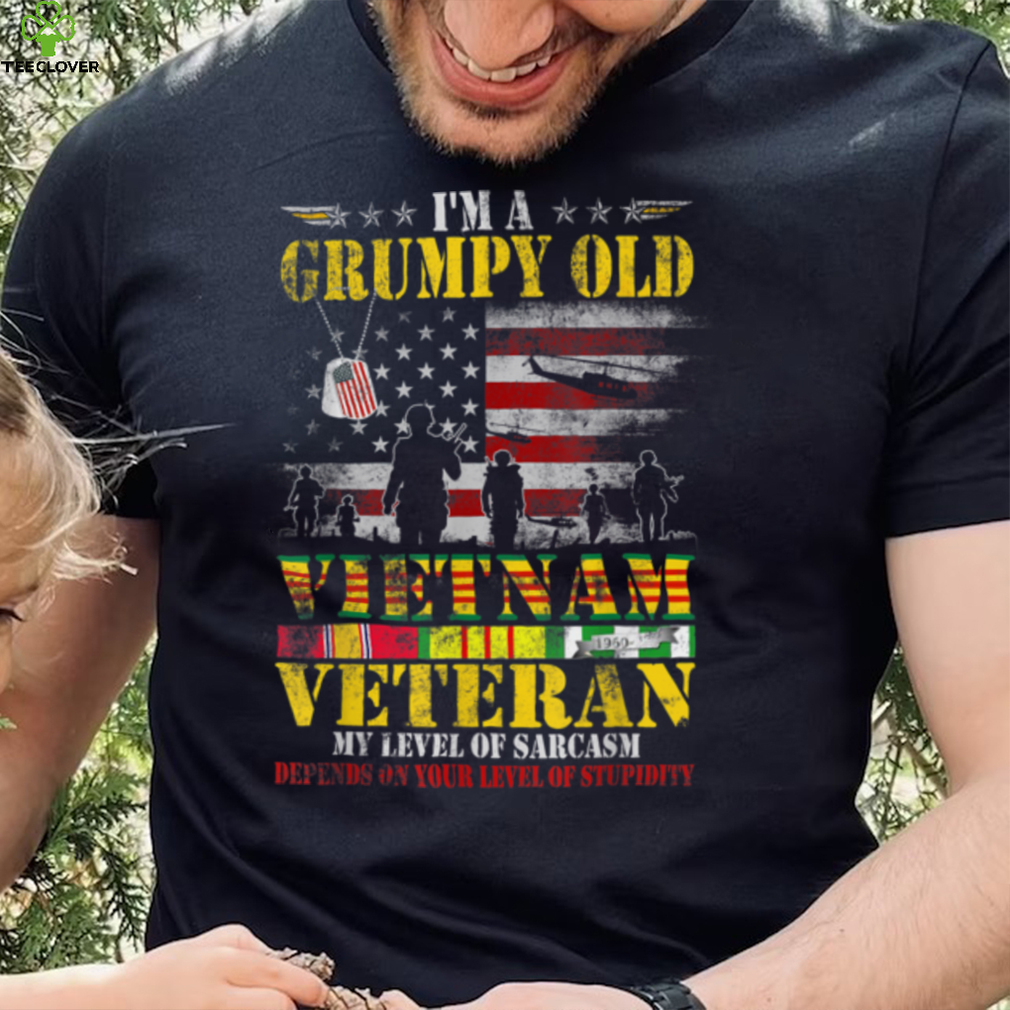 Im A Grumpy Old Vietnam Veteran American Flag Vietnam War T Shirt